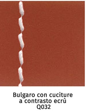 Q032 bulgaro con cuciture a contrasto ecrù